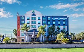Holiday Inn Express&Suites Orlando - International Drive
